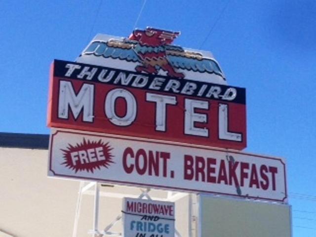 Thunderbird Motel Bishop Eksteriør billede